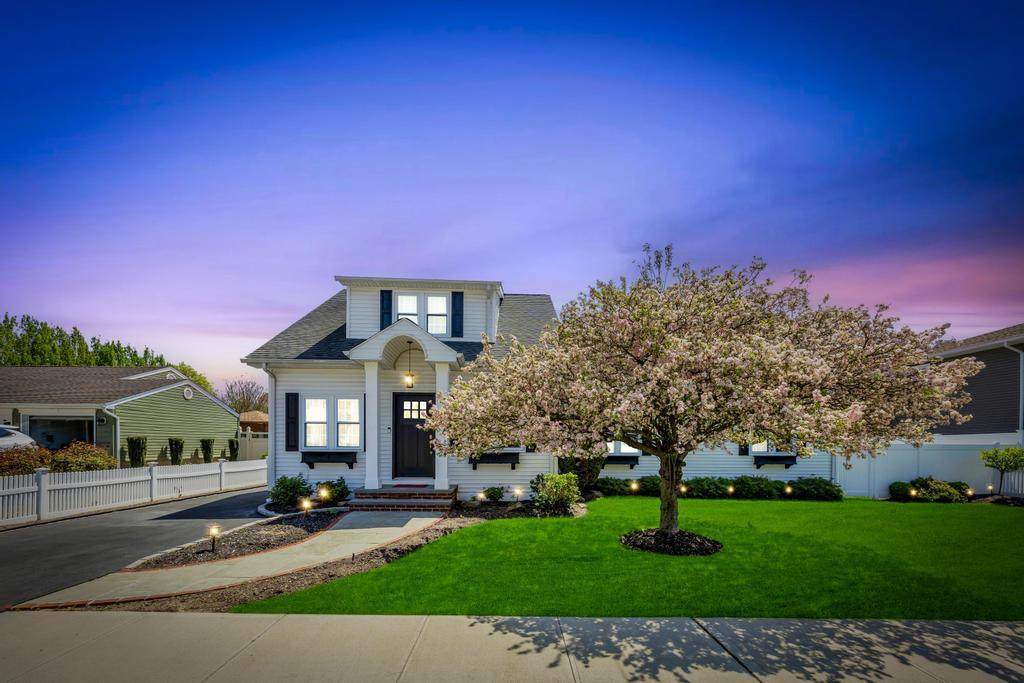 1788 Noble Street - Photo 1
