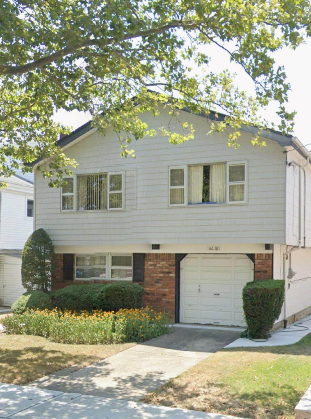 160-38 85 Street - Photo 1