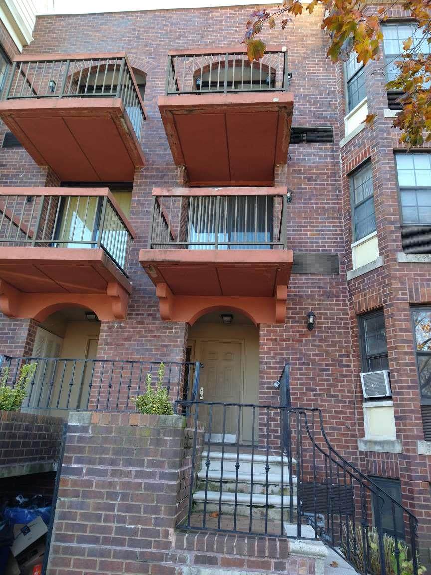 7118 164th Street - Photo 1