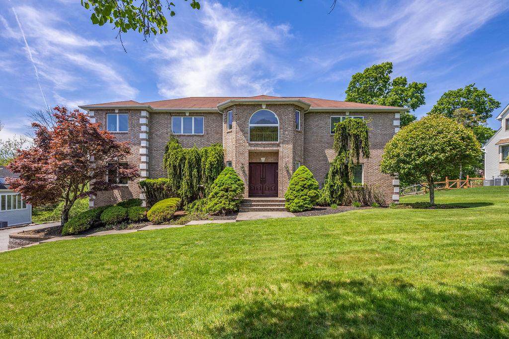 8 Marcus Drive - Photo 1