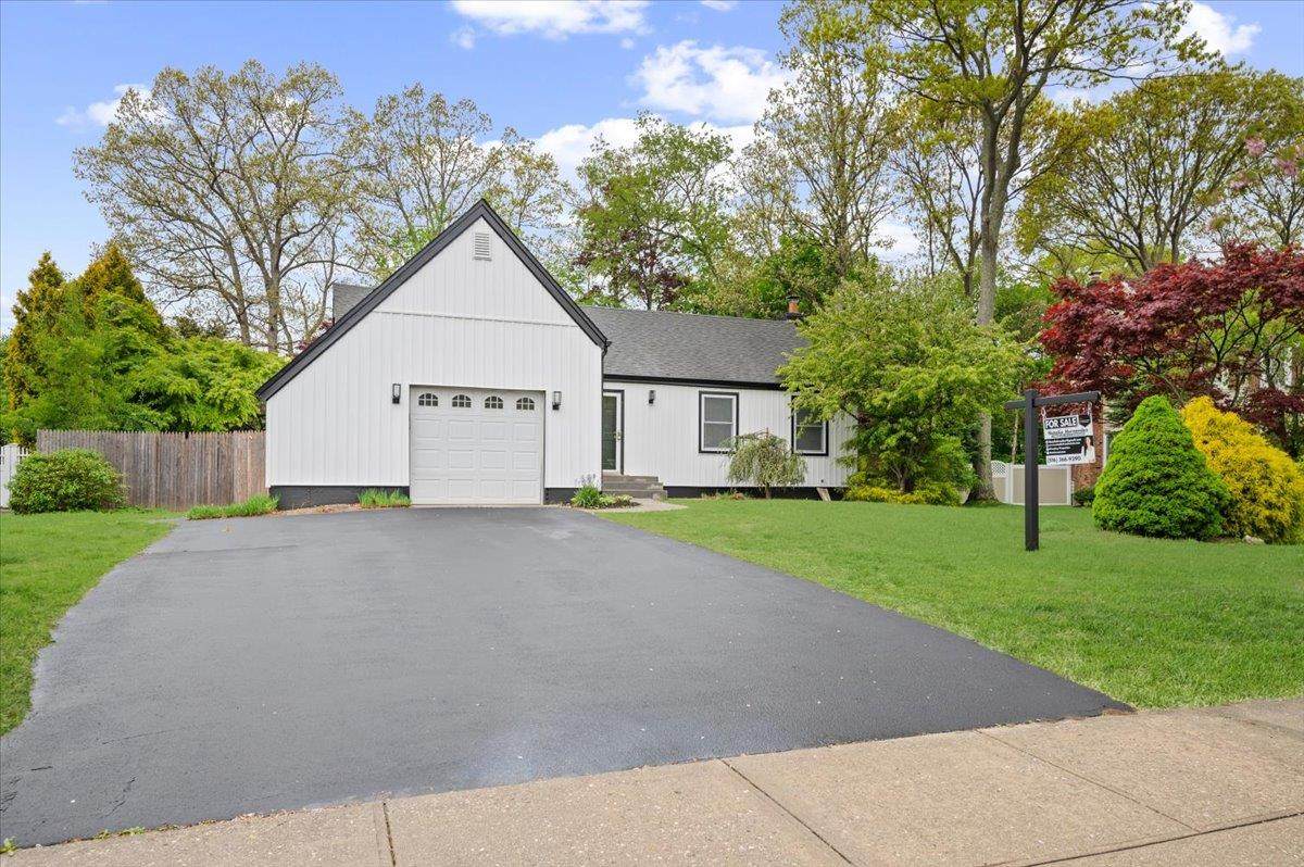 12 Graystone Lane - Photo 1