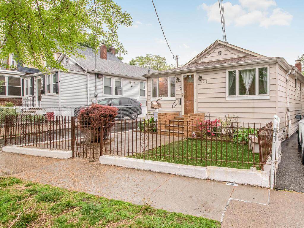 2912 Schley Avenue - Photo 1