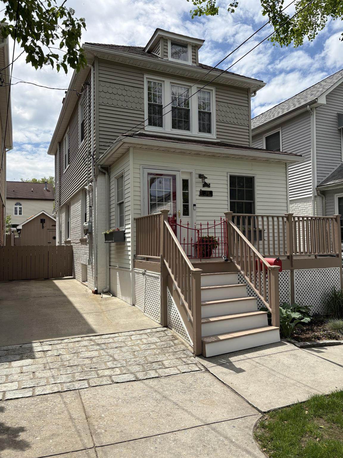 114 Pilot Street - Photo 1