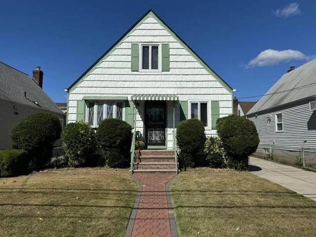 258-11 86 Avenue - Photo 1