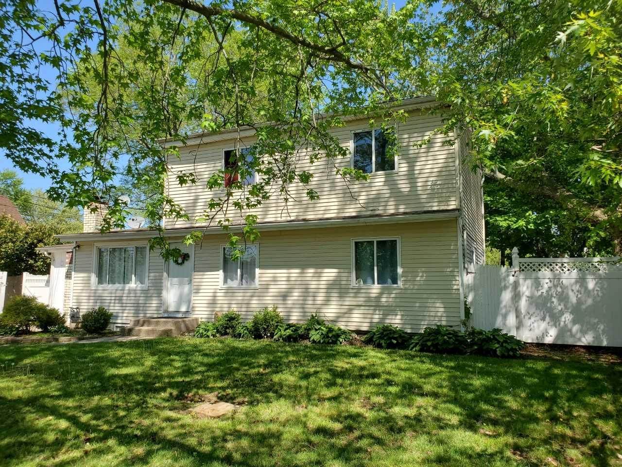 331 Jayne Boulevard - Photo 1