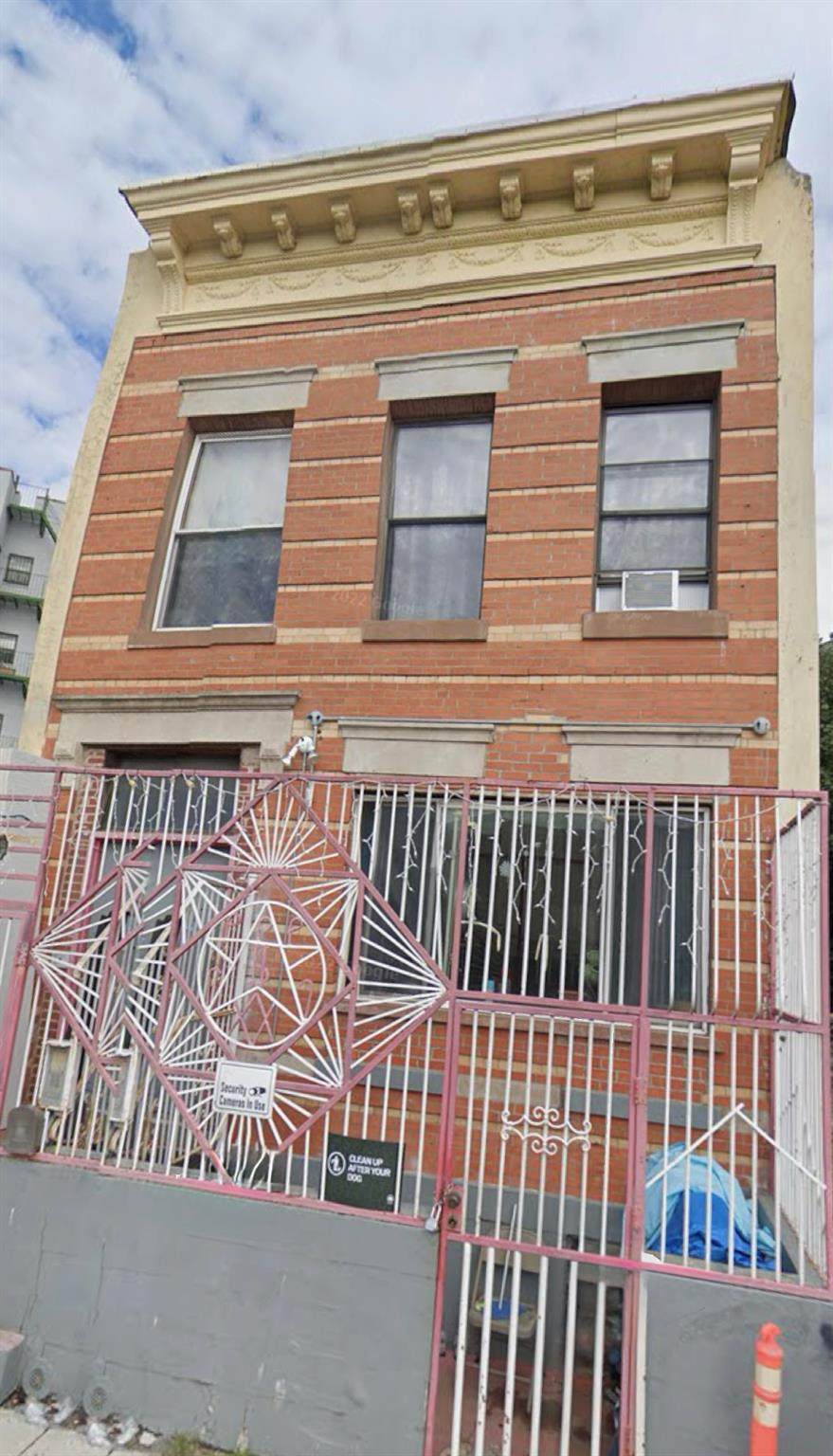 1715 Lincoln Place - Photo 1