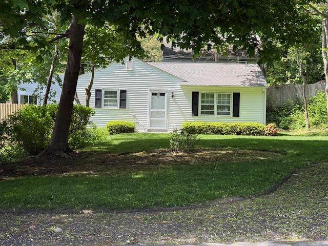 5 Laurel Road - Photo 1