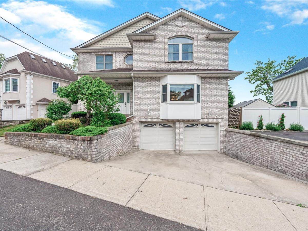 12 Pleasant Avenue - Photo 1