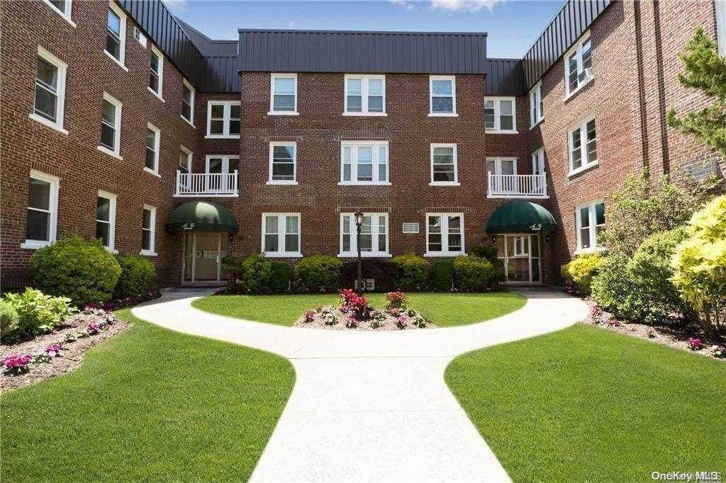 185 Atlantic Avenue - Photo 1