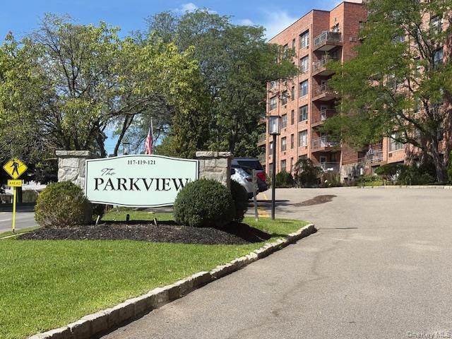 119 S Highland Ave - Photo 1