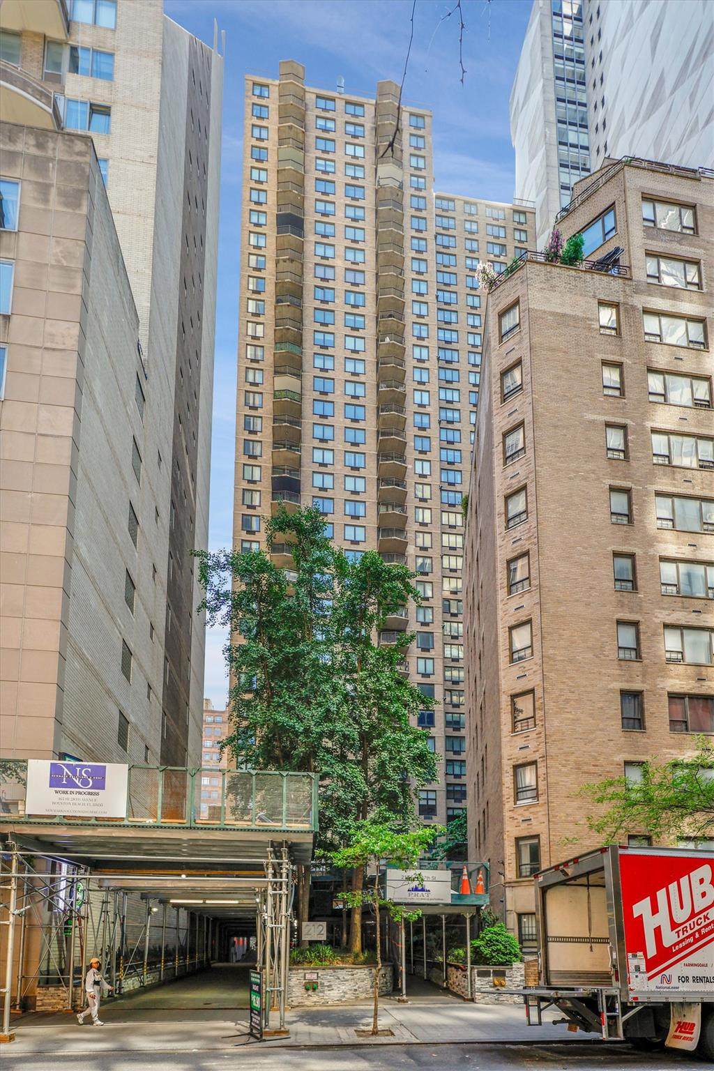 211 46th Street - Photo 1