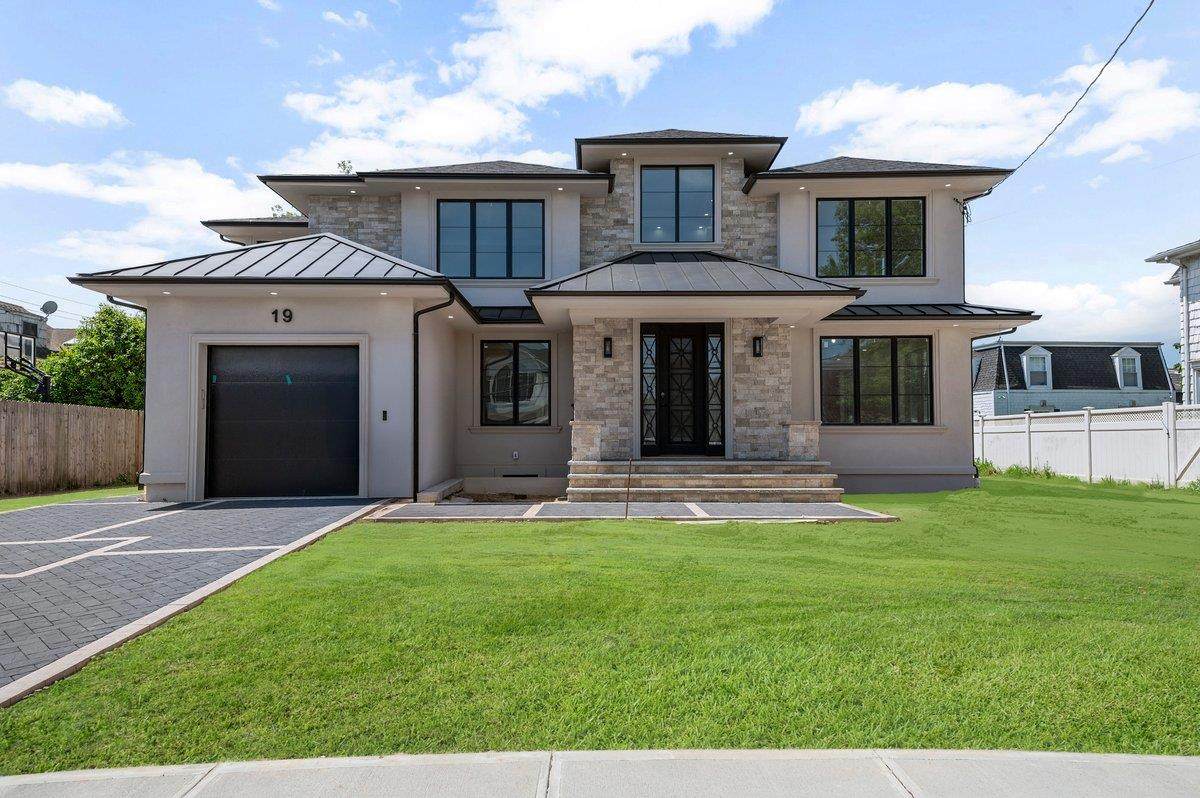 19 Maple Avenue - Photo 1