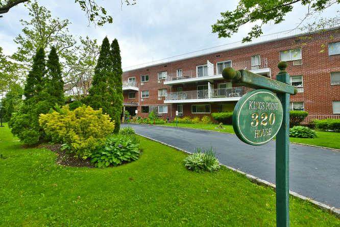 320 Shore Road - Photo 1