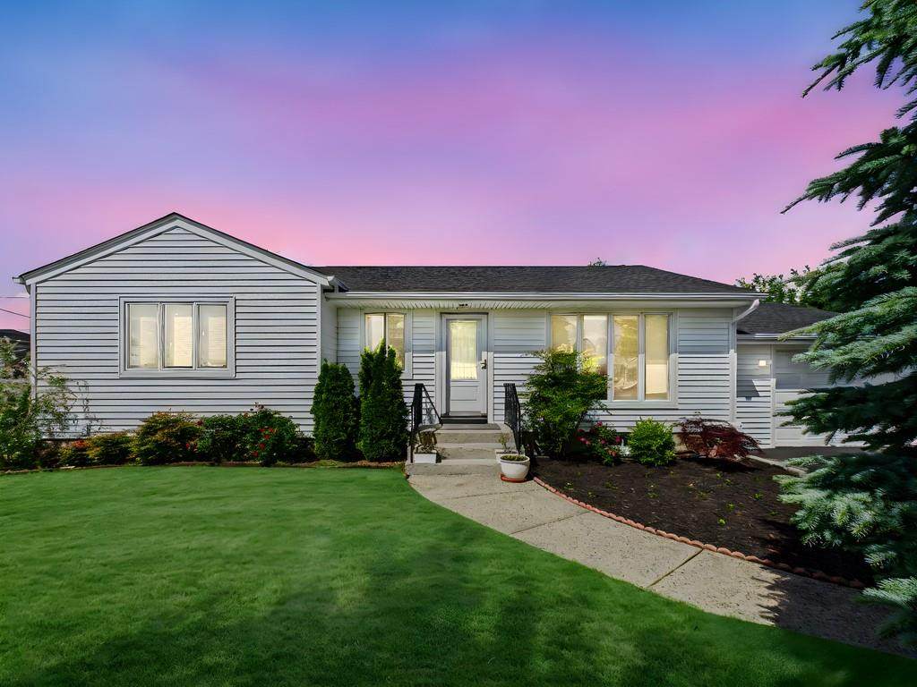22 Lenore Avenue - Photo 1