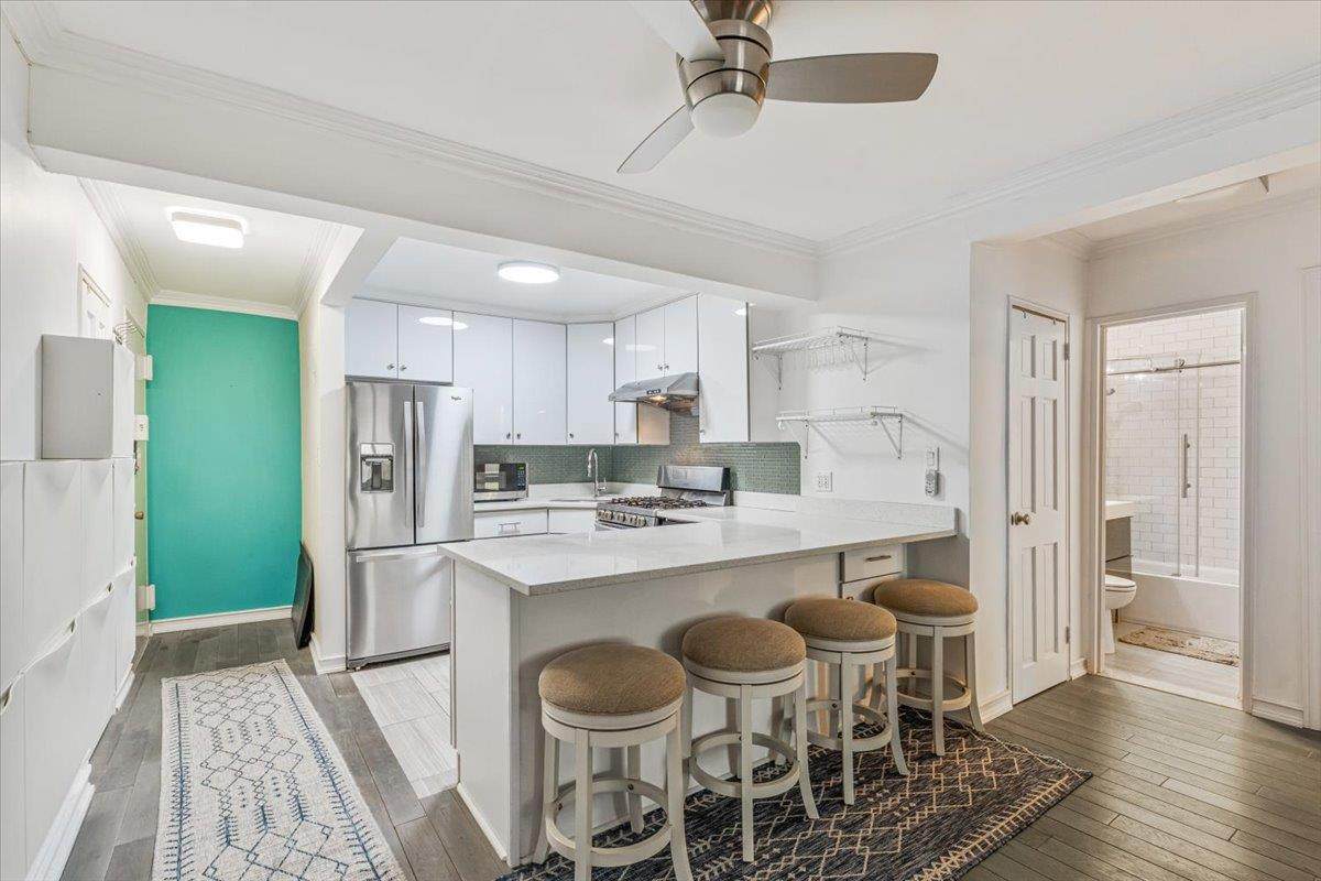 275 Webster Avenue - Photo 1