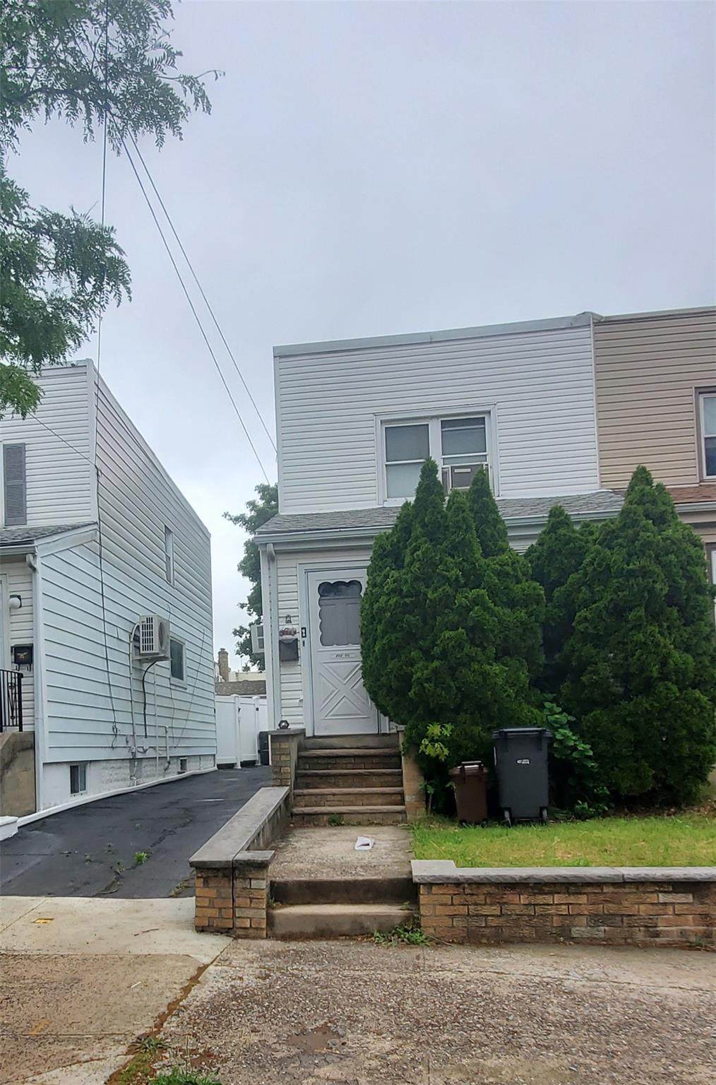 202-09 33 Avenue - Photo 1