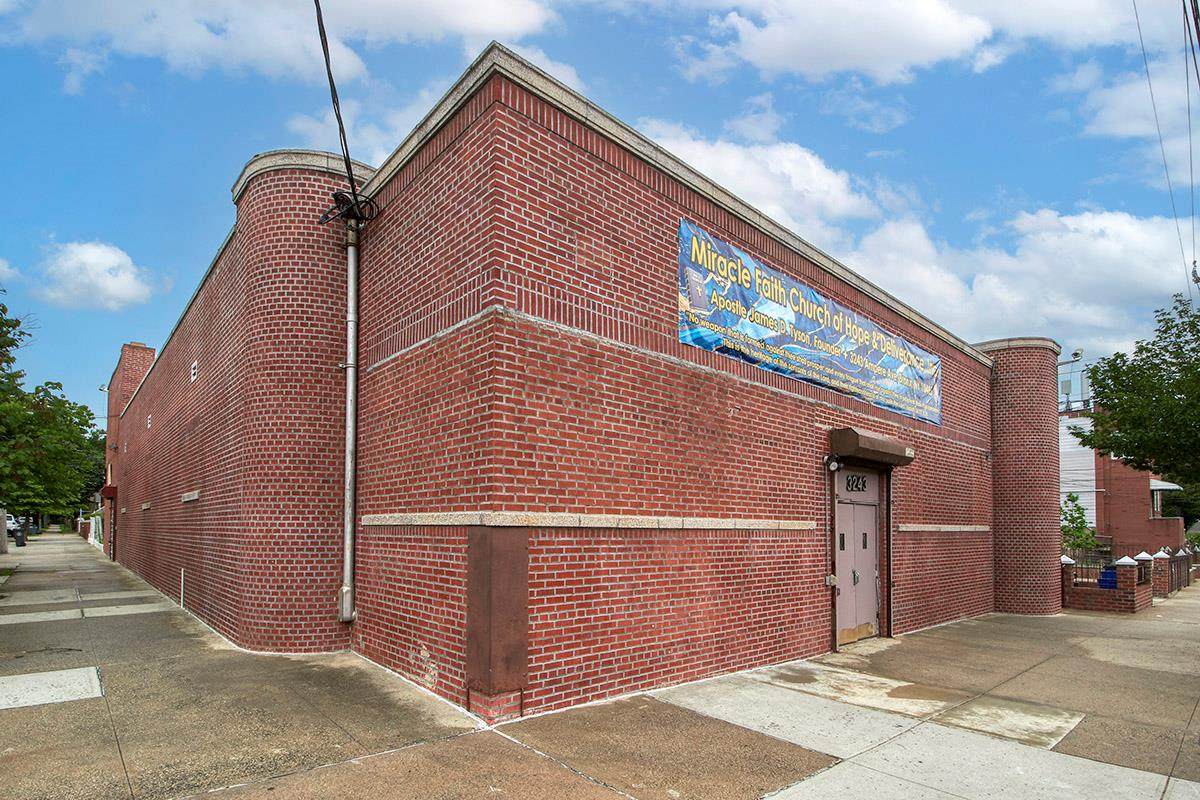 3243 Ampere Avenue - Photo 1