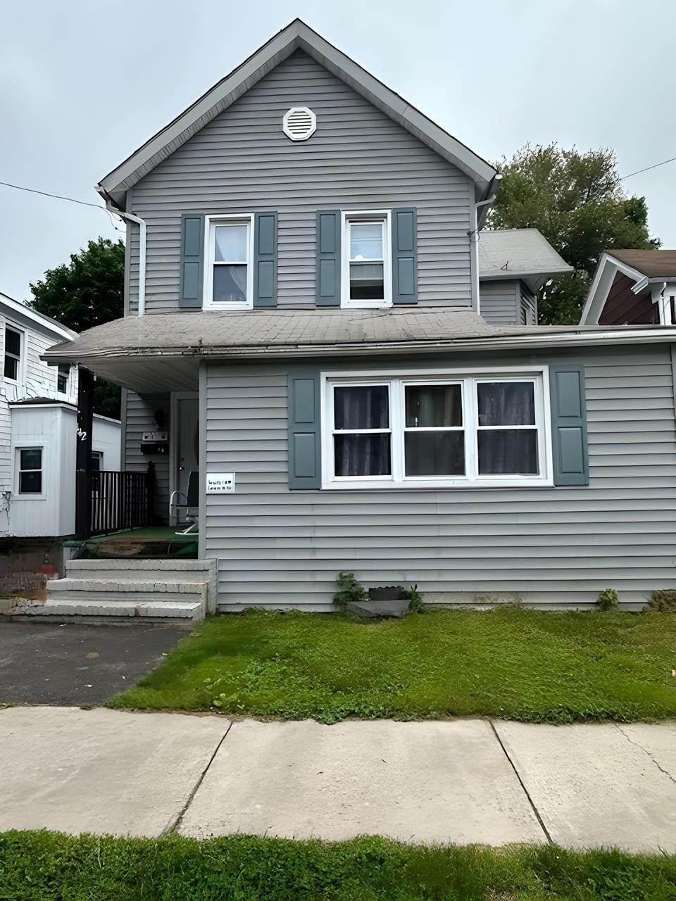 142 Ball Street - Photo 1