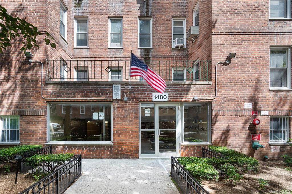 1480 Thieriot Ave - Photo 1