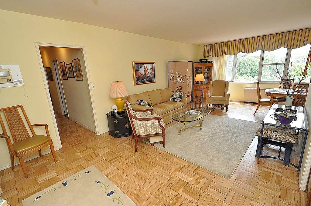 230 Garth Road - Photo 1