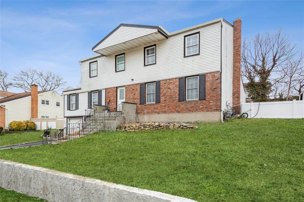 24 Linden Street - Photo 1
