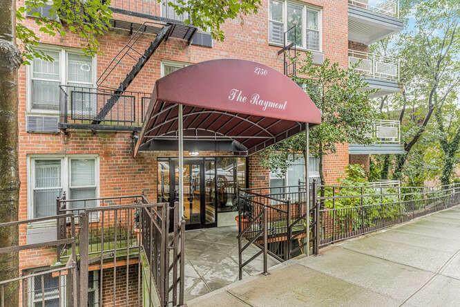 2750 Johnson Avenue - Photo 1