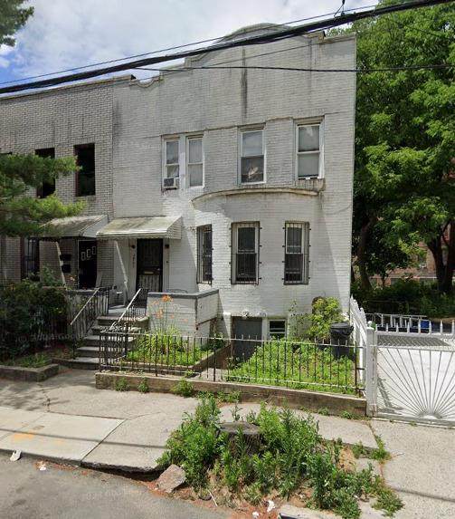 2755 Holland Avenue - Photo 1