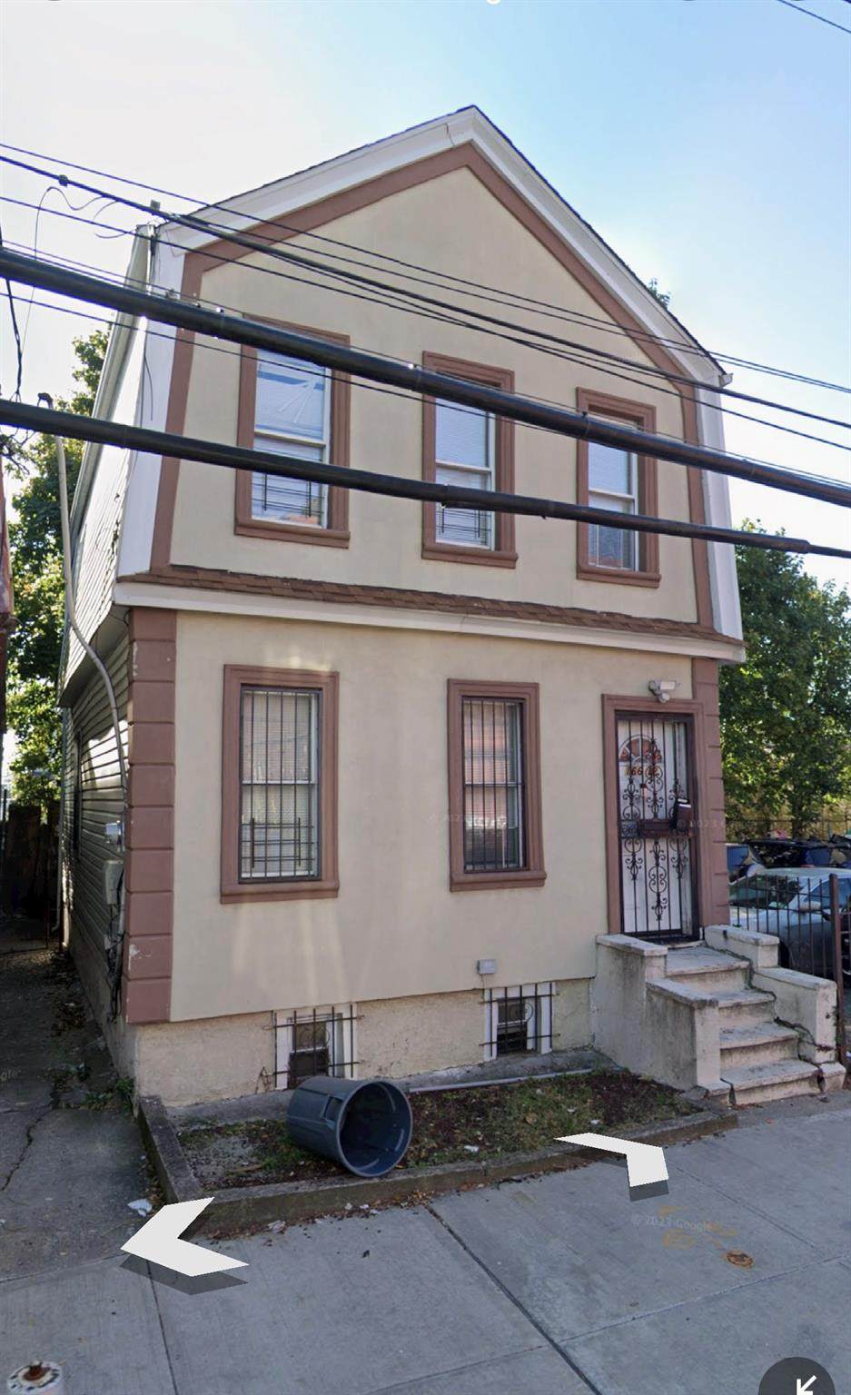 166-12 Douglas Ave - Photo 1