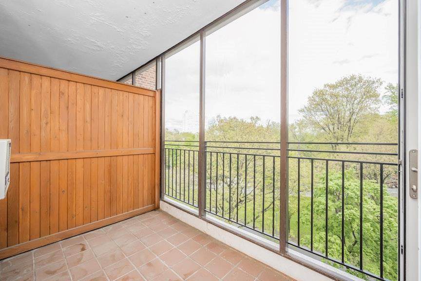 5355 Henry Hudson Parkway - Photo 1