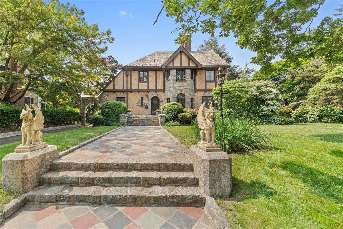 126 Millard Avenue - Photo 1