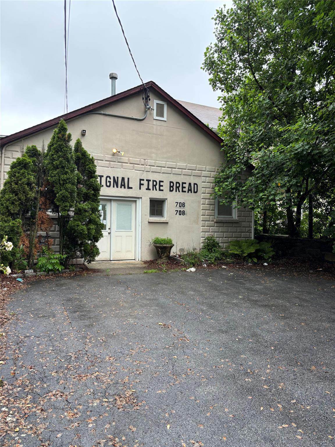 708 Division Street - Photo 1
