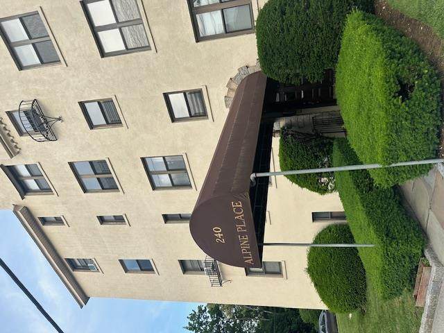 240 Alpine Place - Photo 1