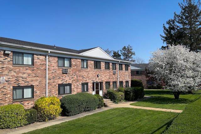 401 East Main Street - Photo 1