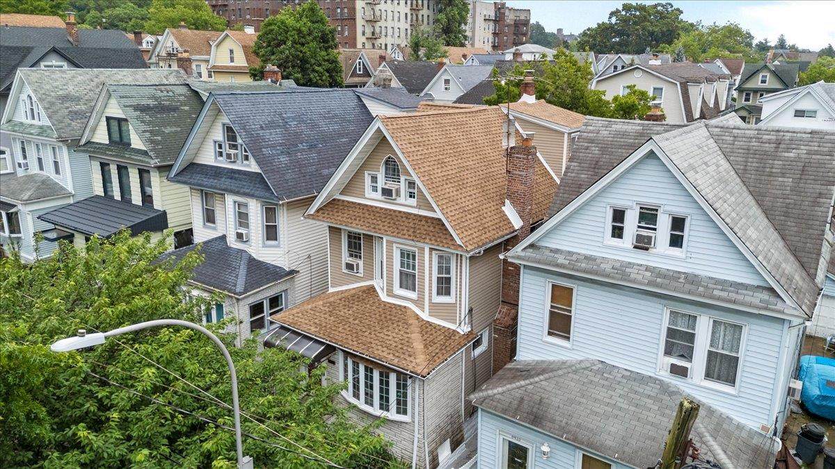 84-31 107th Street - Photo 1