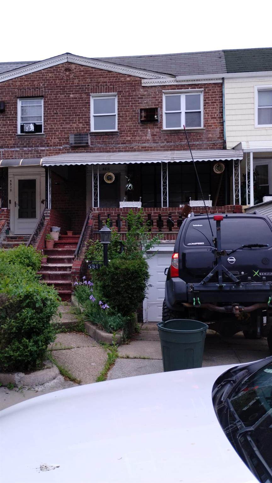 5517 Whitty Lane - Photo 1