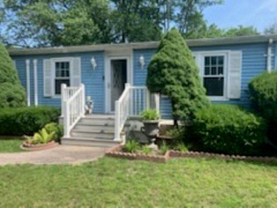 1661 Old Country Road - Photo 1