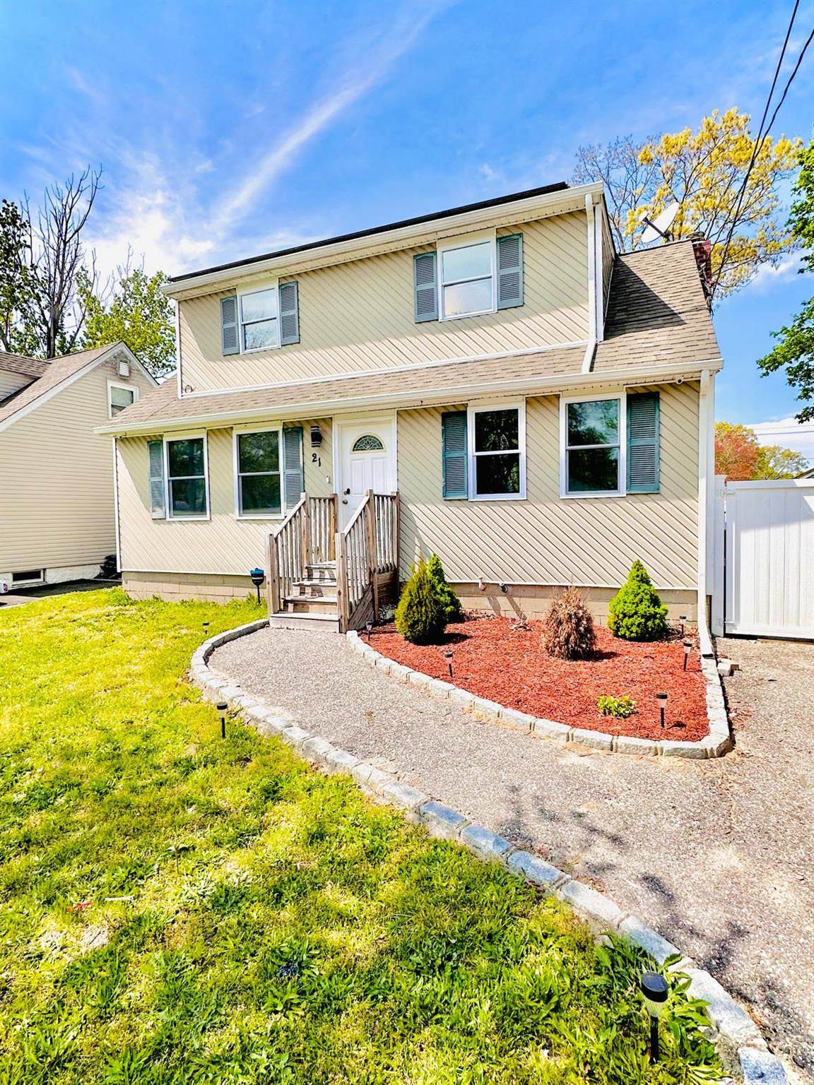 21 Pennwood Drive - Photo 1
