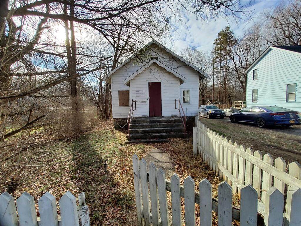 44 Clark Street - Photo 1