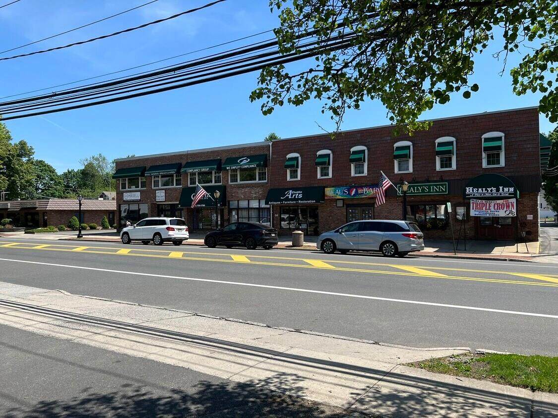 52 Broadway - Photo 1