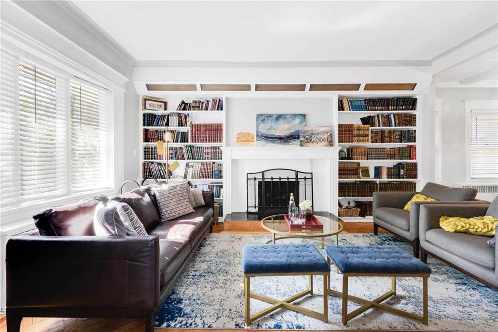 154 Beaumont Street - Photo 1
