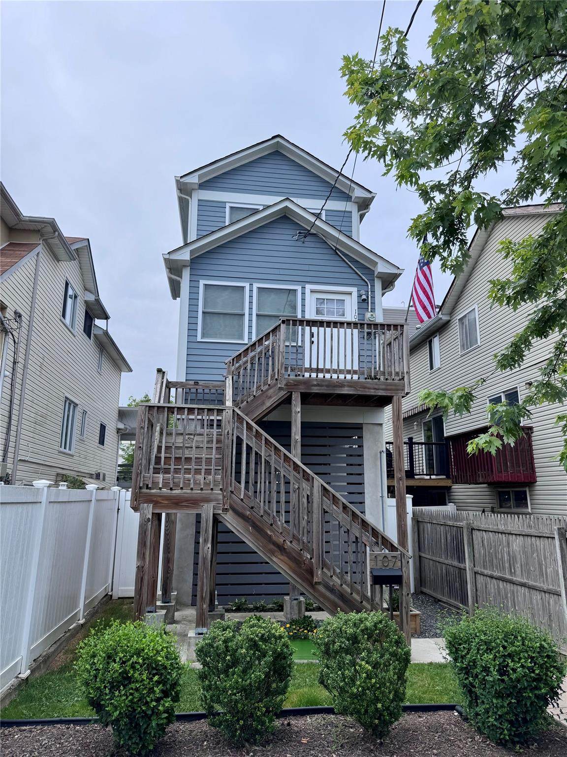 107 Baden Place - Photo 1