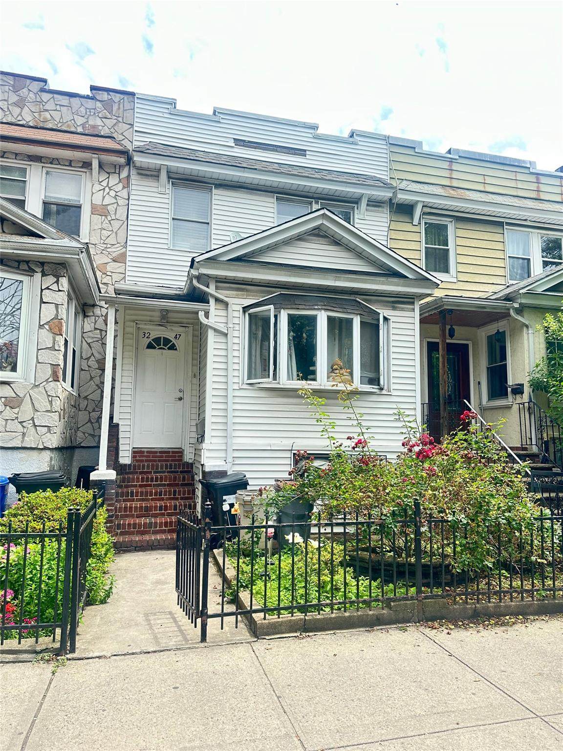 3247 78 Street - Photo 1