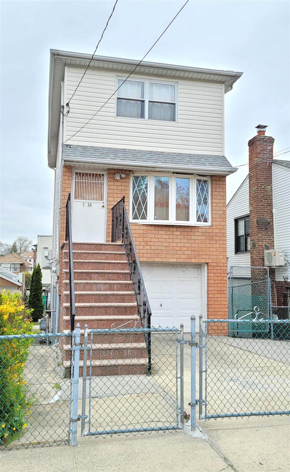 724 125th Street - Photo 1