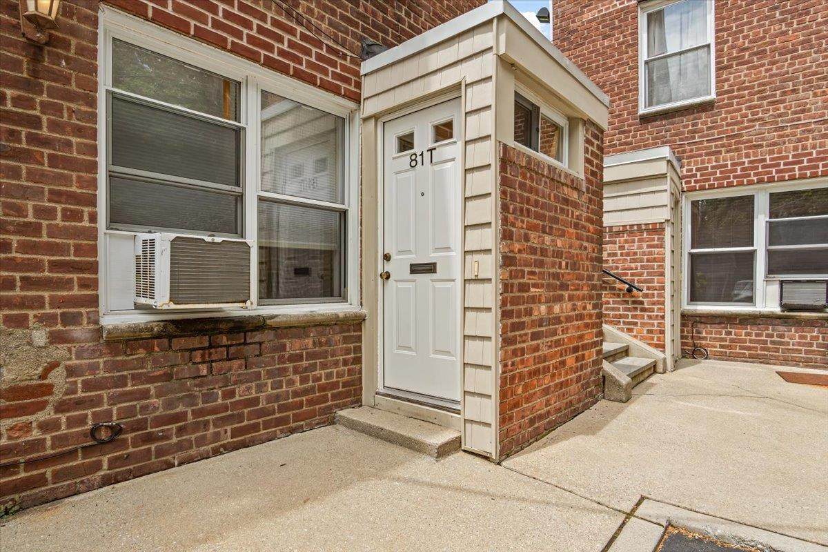 81 Edwards Street - Photo 1