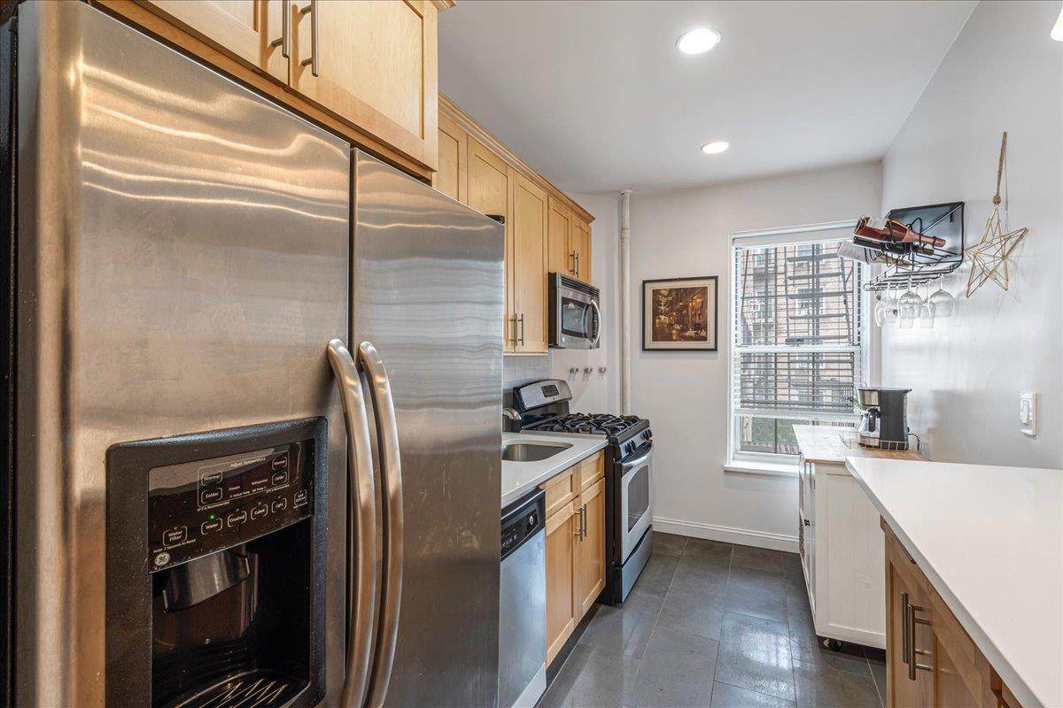 30-69 Hobart Street - Photo 1