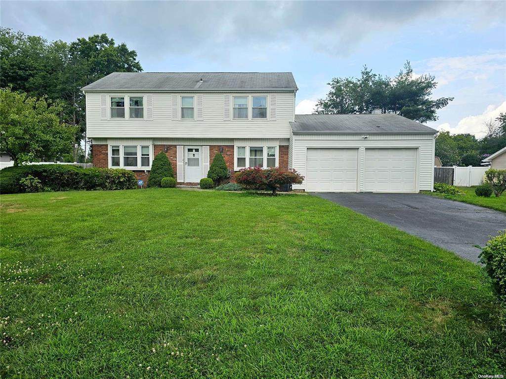 9 Maureen Lane - Photo 1