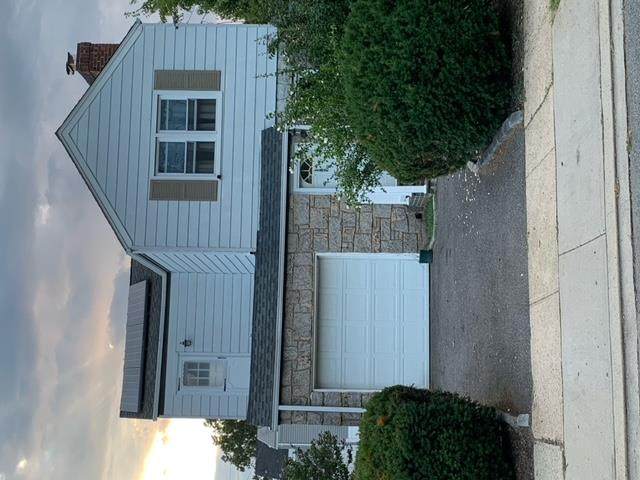 187 Perry Street - Photo 1