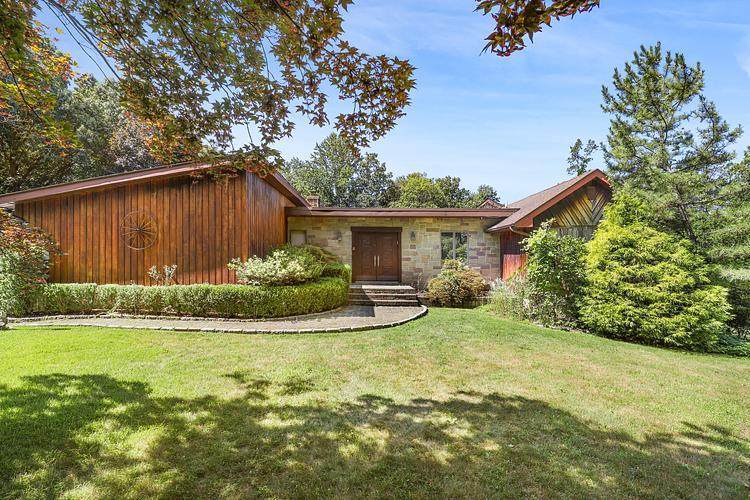 7 Alpine Drive - Photo 1