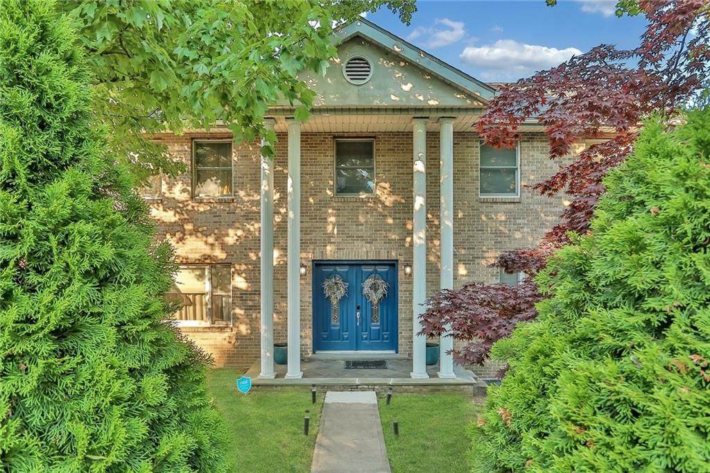 433 New Rochelle Road - Photo 1