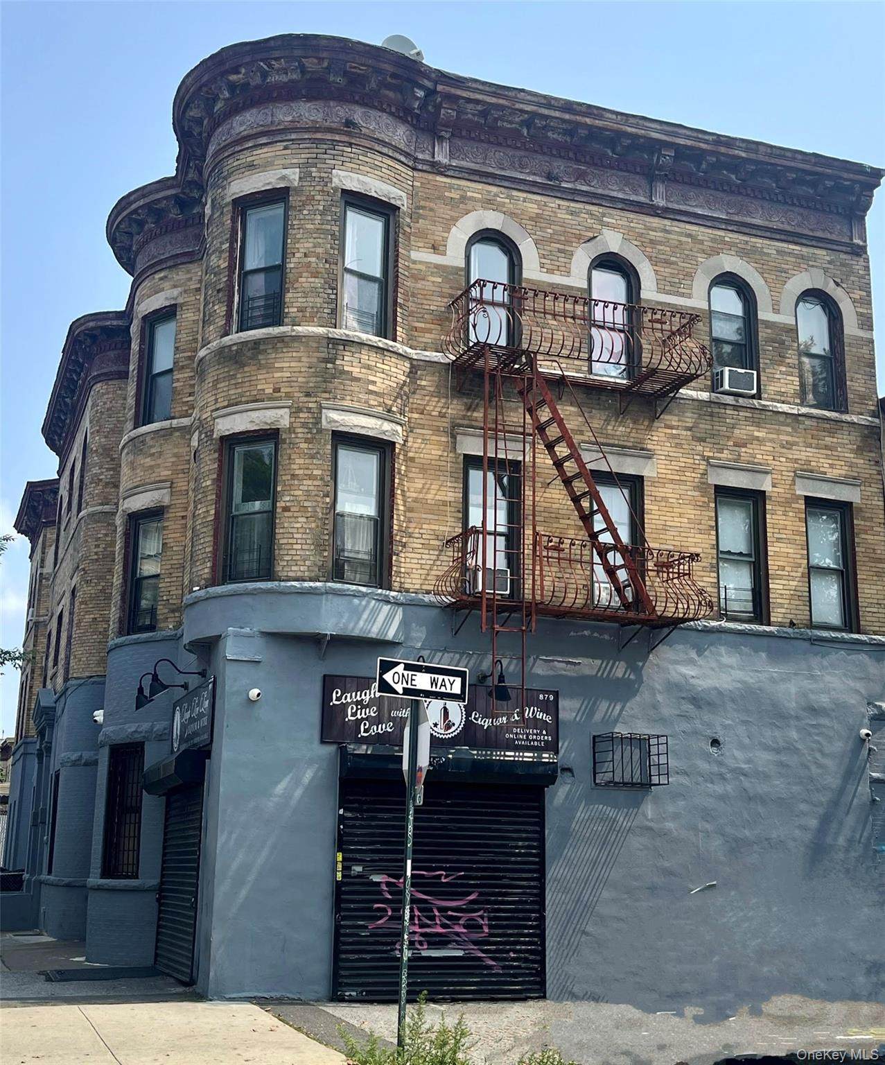 879 Knickerbocker Avenue - Photo 1